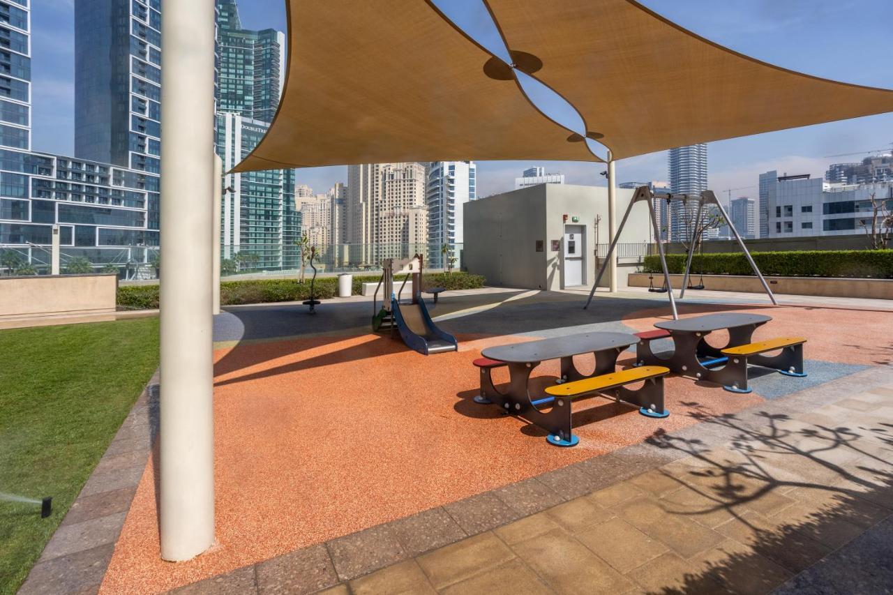 Waves Holiday Home - Waterfront Apartment With Breathtaking Sea Views Dubai Exterior photo