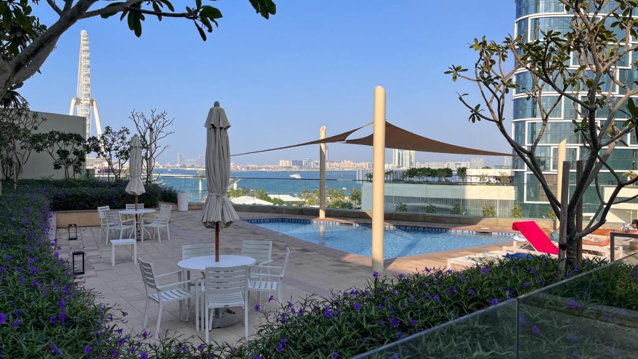 Waves Holiday Home - Waterfront Apartment With Breathtaking Sea Views Dubai Exterior photo
