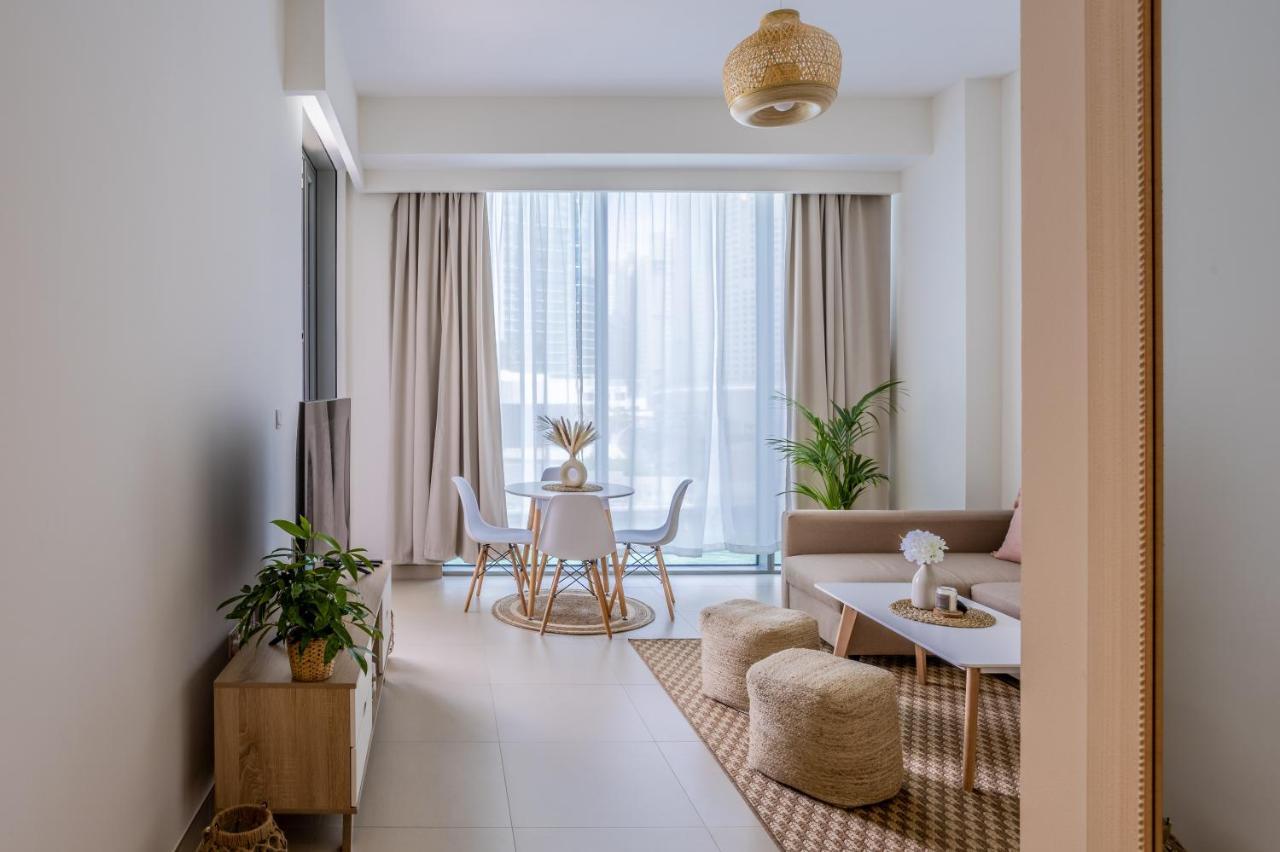 Waves Holiday Home - Waterfront Apartment With Breathtaking Sea Views Dubai Exterior photo